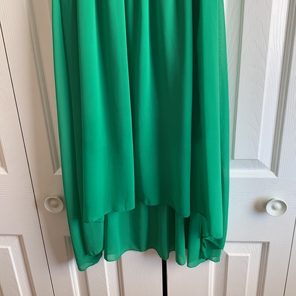 NWOT Dress. - Picture 4 of 7